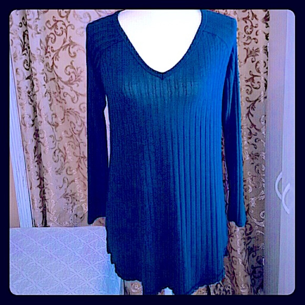 Navy blue Simi sheer ribbed side open high low top